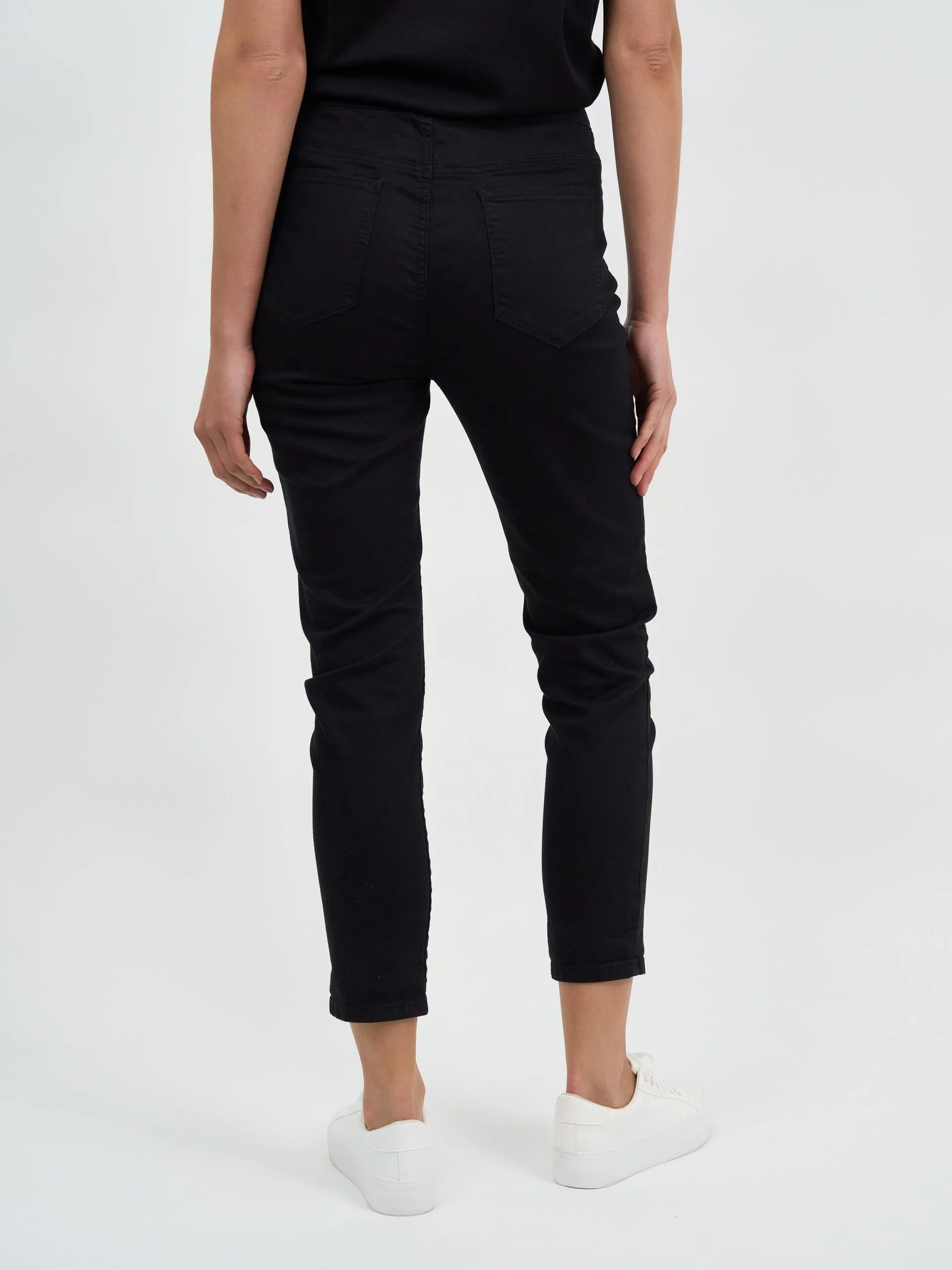 Distressed Pull On Jean Black Threadz