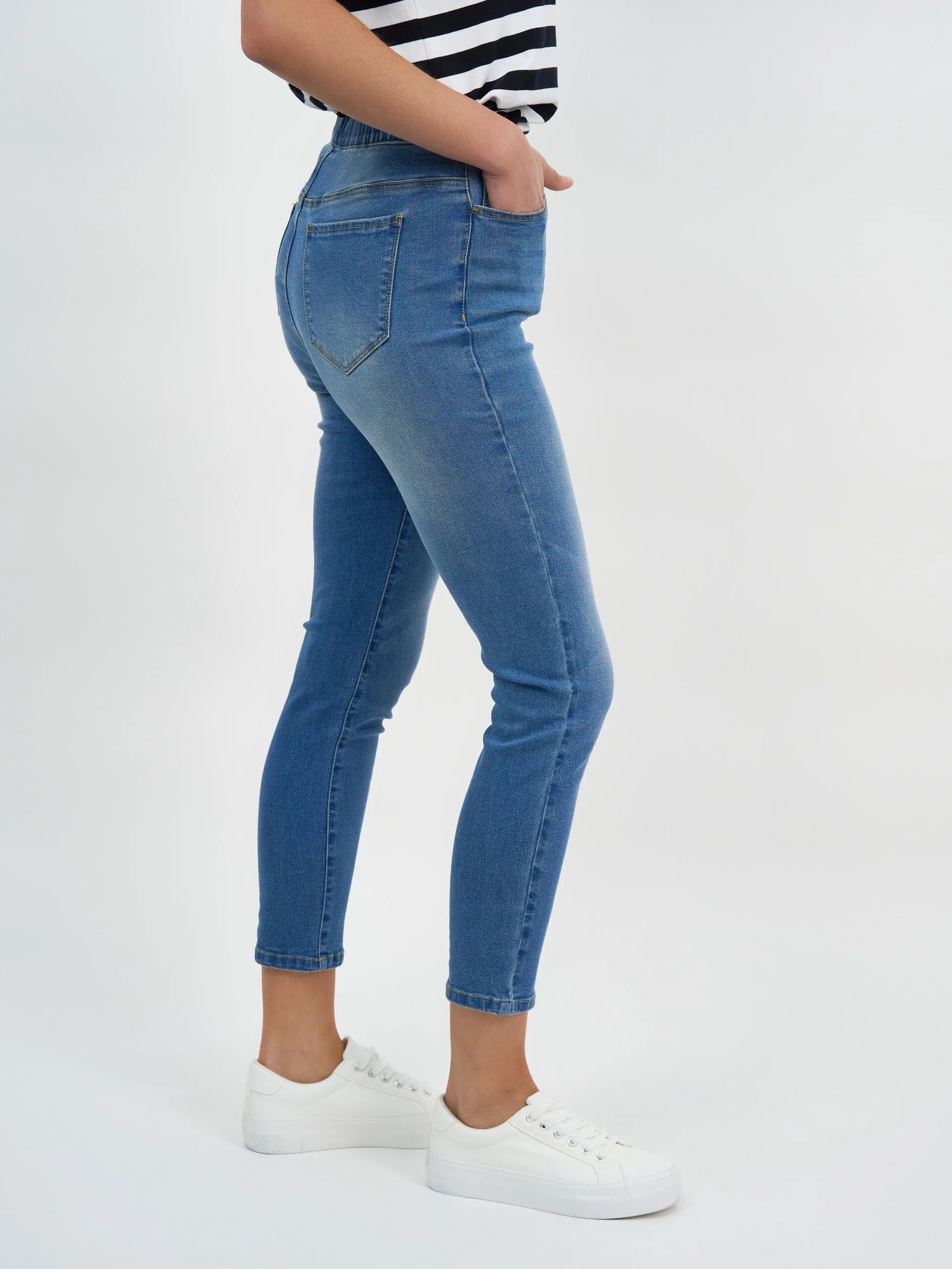 Chicago Stretch Pull On Jeans Blue Threadz