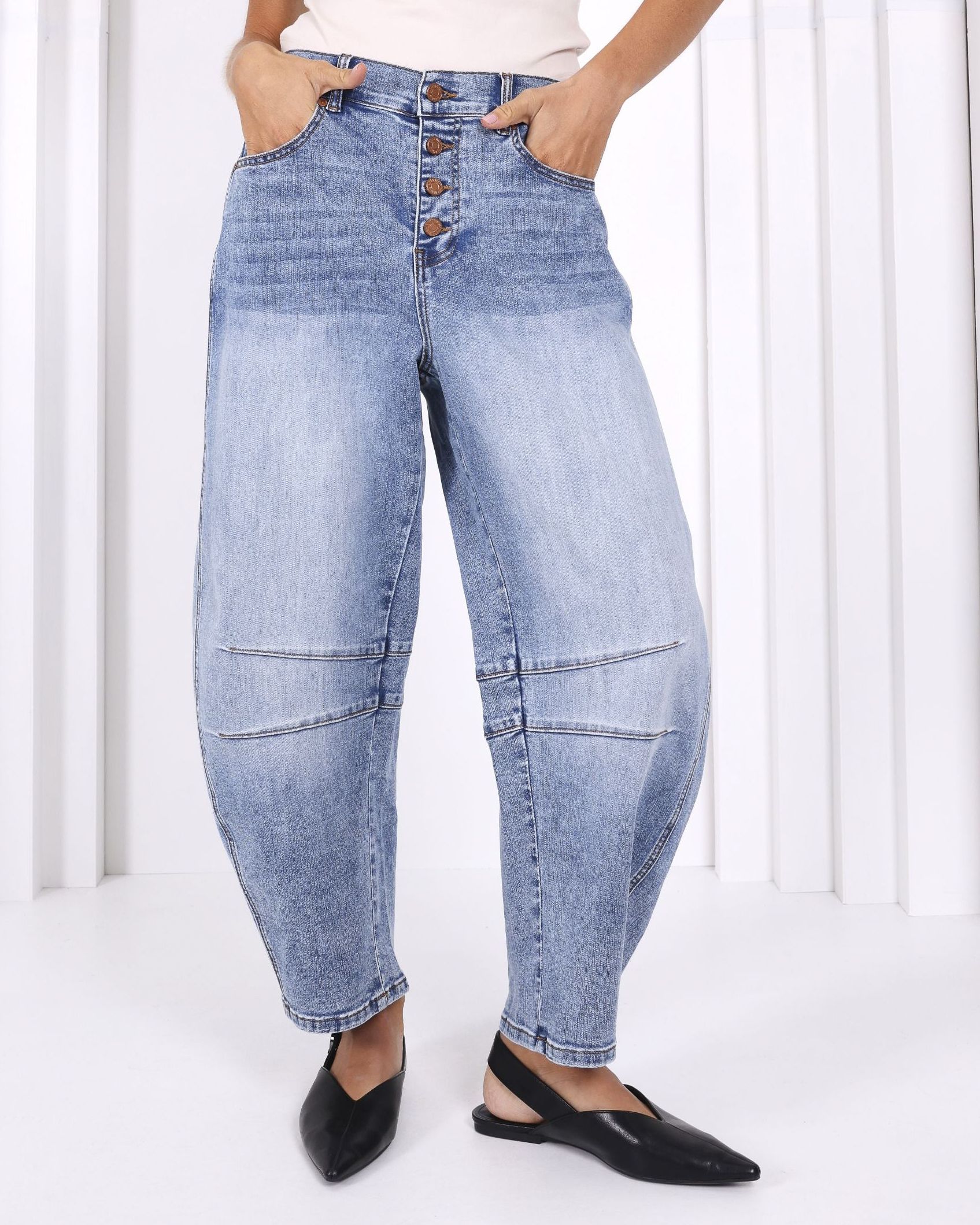 Carson Barrel Jean Blue Monaco Jeans