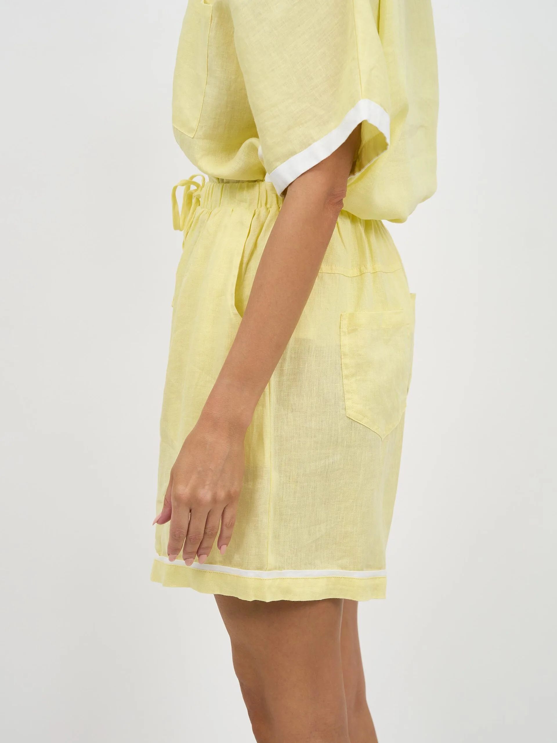 Contrast Trim Linen Short Lemon Worthier