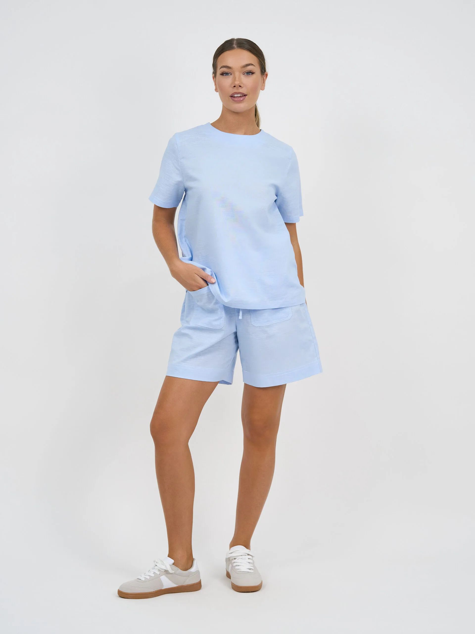 Mati Linen Pocket Short Blue Liberty Rose