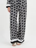 Contrast Trim Relaxed Pant