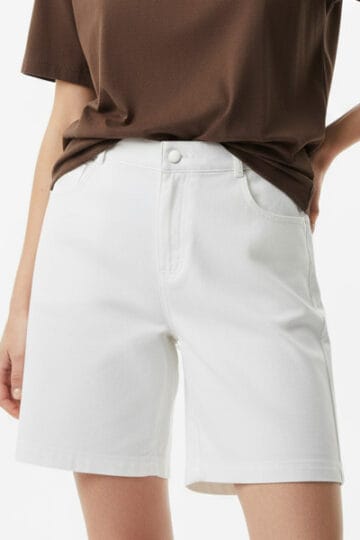 Cotton Relaxed Leg Short White Liberty Rose Cotton Relaxed Leg Short White Liberty Rose