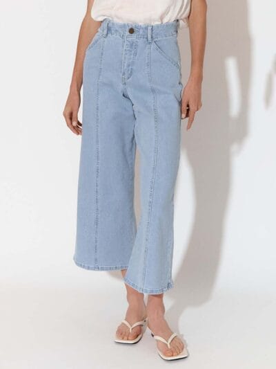 Stitch Detail Crop Jean Light Denim adorne