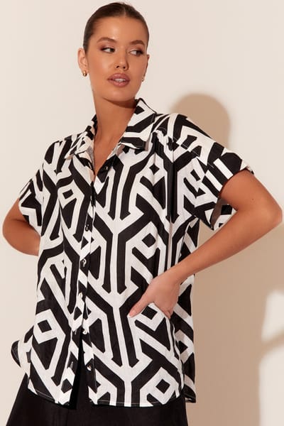 Short Sleeve Linen Shirt Black adorne