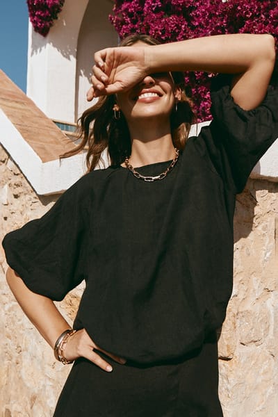 Elastic Waisted Top Black adorne