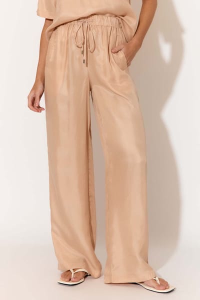 Cupro Relaxed Pant Camel adorne