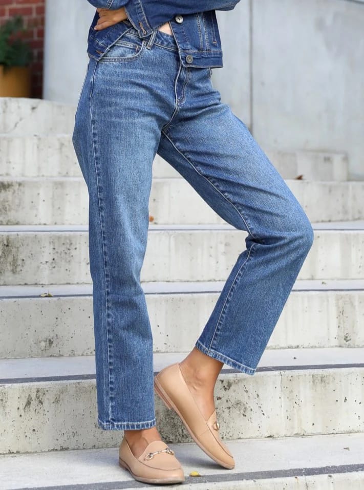 Mid Rise Cigarette Leg Jean Blue Leoni