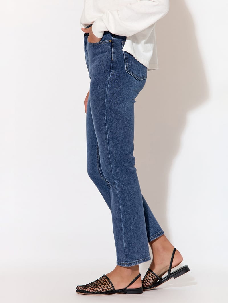 Kick Flare Crop Jean Mid Denim adorne