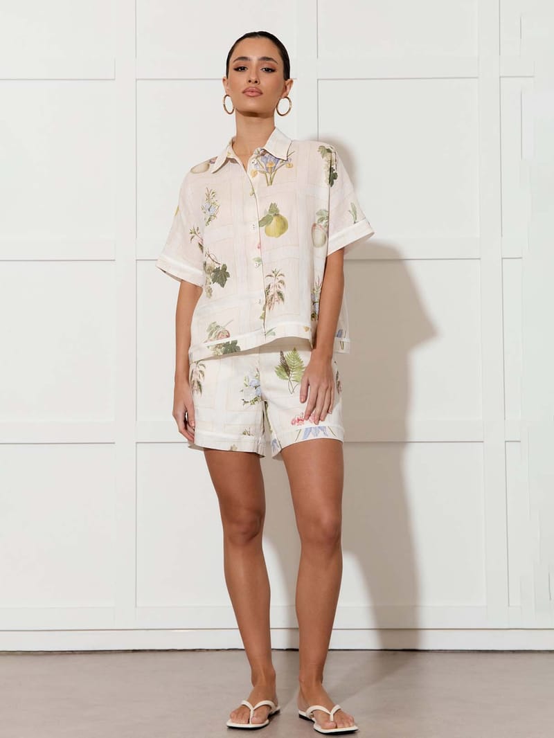 Trim Detail Linen Short Beige adorne