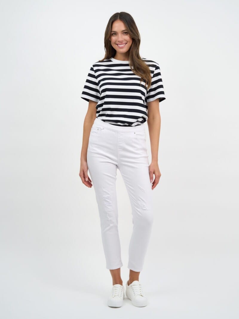 Distressed Pull On Jean White Threadz