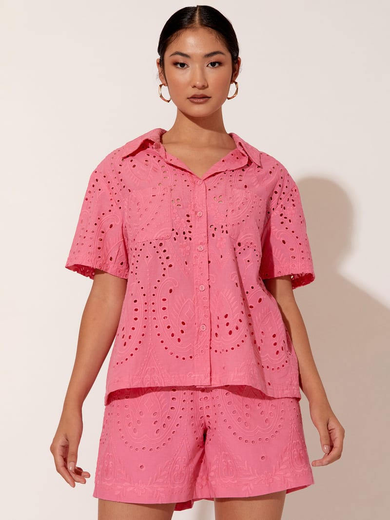 Relaxed Broderie Short Pink adorne
