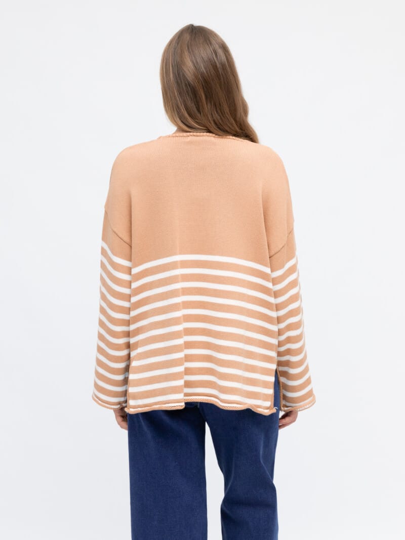 Light Vee Neck Knit Camel Label of Love