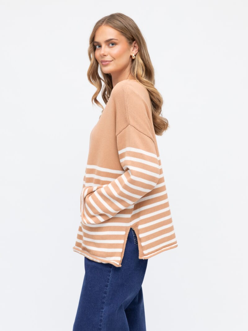 Light Vee Neck Knit Camel Label of Love