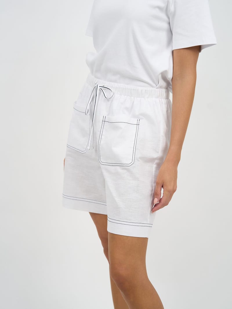 Mati Linen Pocket Short White Liberty Rose
