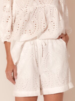 Relaxed Broderie Short White Adorne