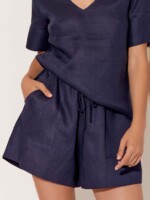 Pocketed Linen Short Navy adorne