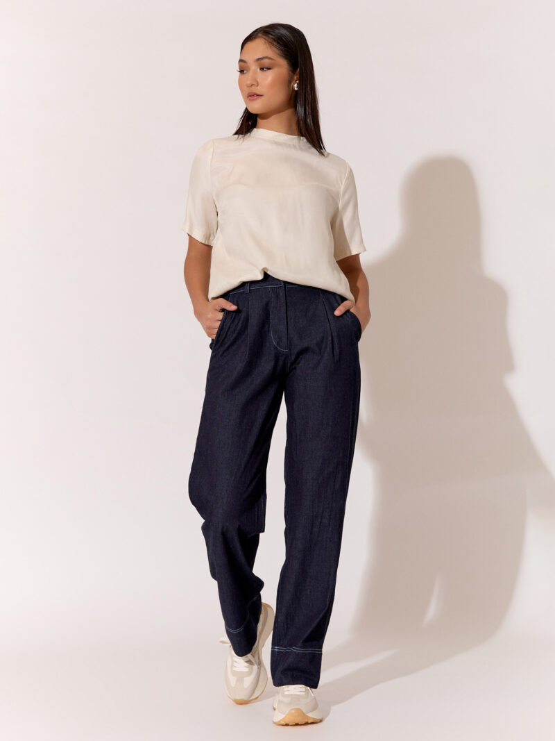 Pleat Detail Relaxed Jean Navy Adorne