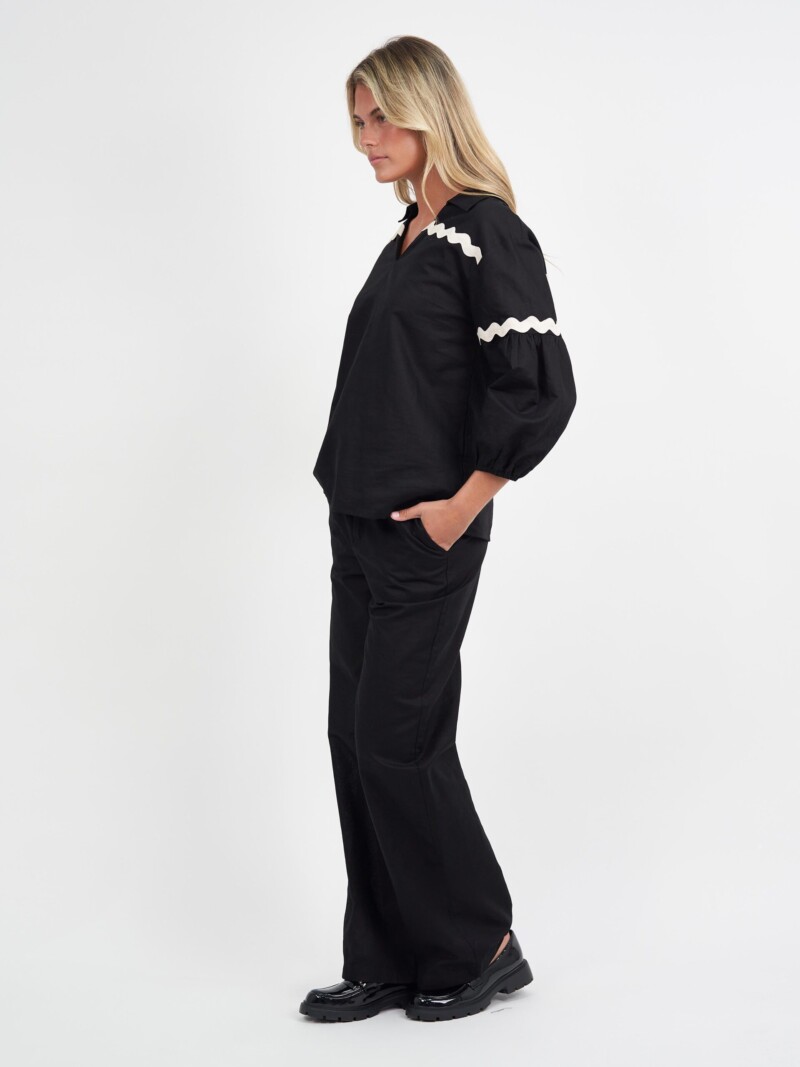 Collared Ric Rac Top Black Liberty Rose