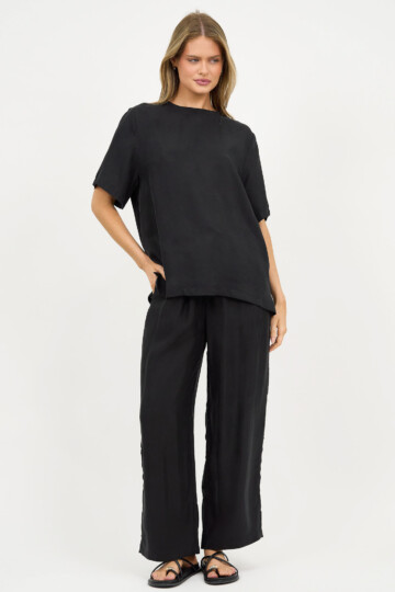 Curpo Relaxed Tee Black Liberty Rose