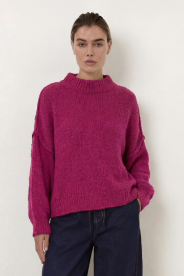 Relaxed Soft Knit Magenta La Strada